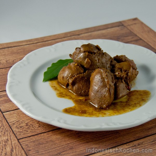 Putenleber in Sojasoße (Hati Masak Kecap)
