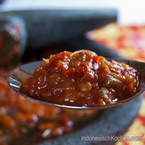 Sambal Oelek Selber Machen – Original indonesisches Rezept, Haltbarkeit & Tipps