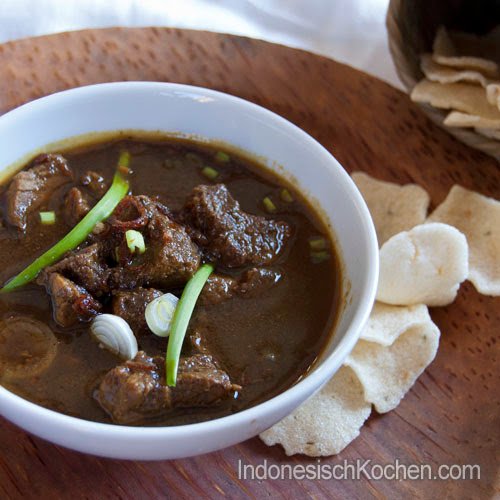 Rawon (Schwarze Suppe)