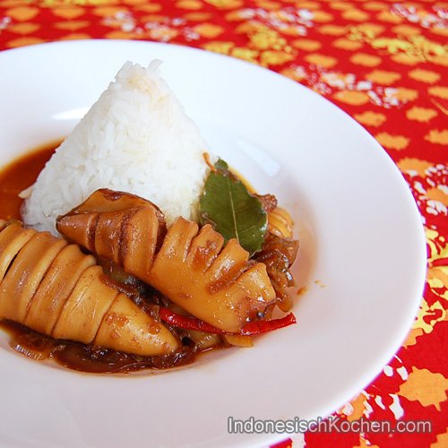 Cumi Kecap (Tintenfisch Sojasoße)