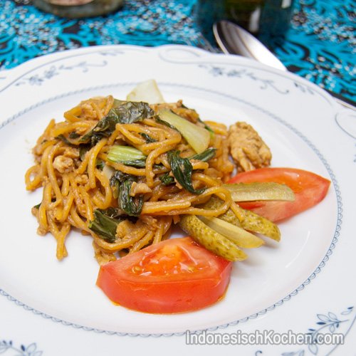Einfache Gebratene Nudeln (Mie Goreng Sederhana)