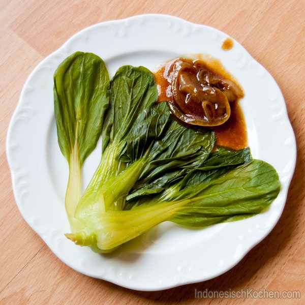 Pak Choi Austern Sauce (Sawi Hijau Saus Tiram) - Image 1