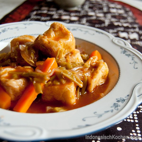 Tofu Süß-Sauer (Tahu Asam Manis) - Image 1