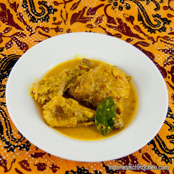 Ayam Lodho, Gebackene Huhn mit Kokosmilch - Image 1