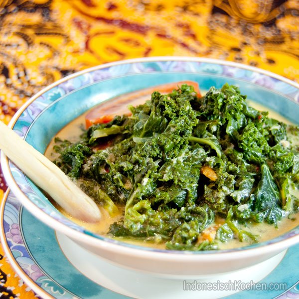 Vegan; Herzhaftes Grünkohl mit Kokosmilch - Image 1