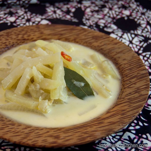 Herzhafte Chayote mit Kokosmilch - Image 1