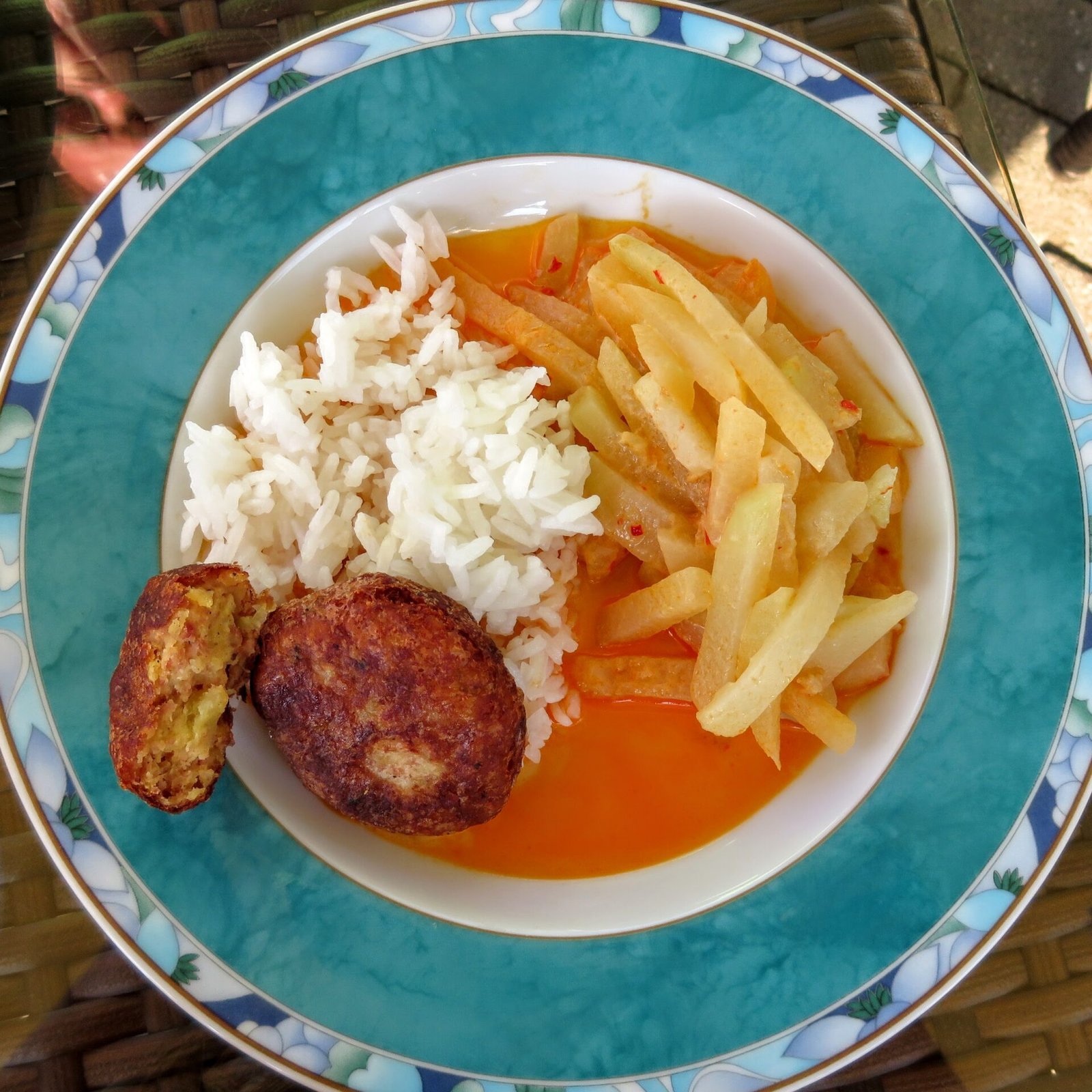 Perkedel (Indonesische Kartoffel-Frikadelle)