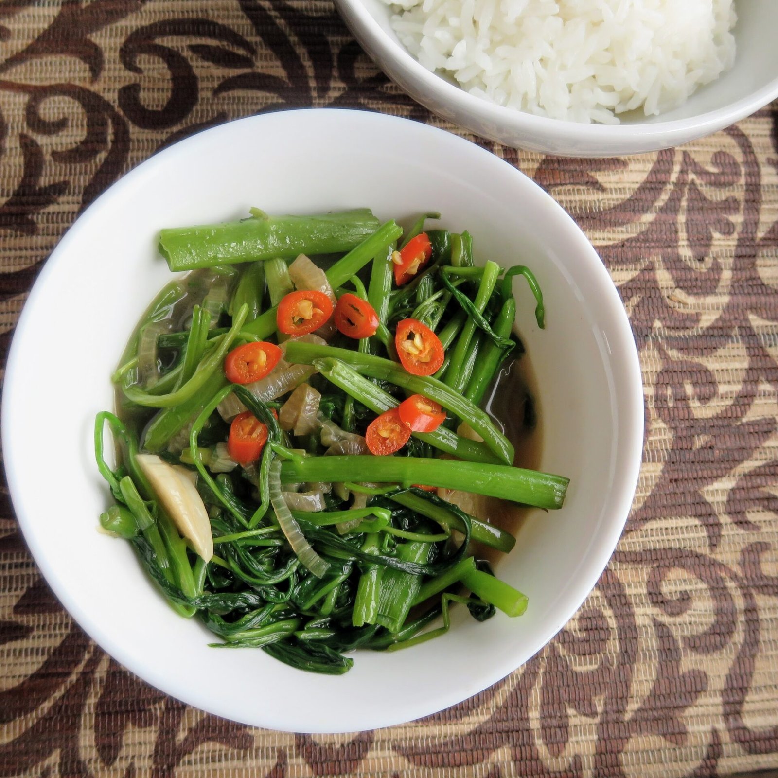 Wasserspinat mit Austernsoße aus dem Wok - Image 1