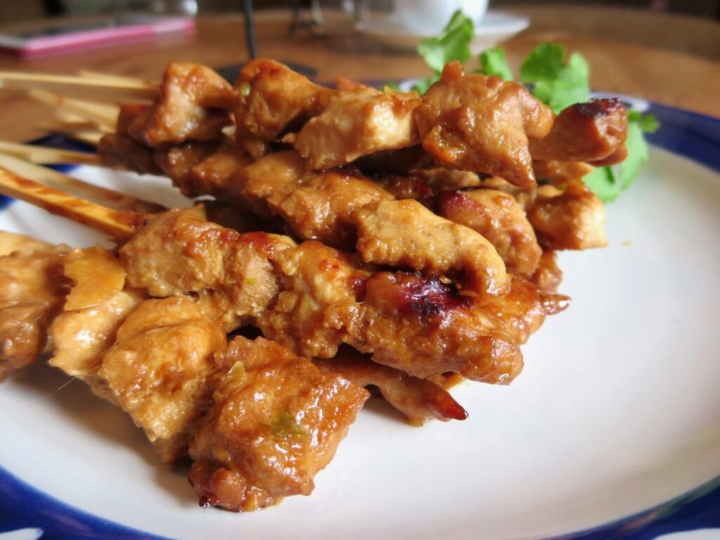 Rezept Sate Ayam, Indonesische Hähnchenspieße vom Grill