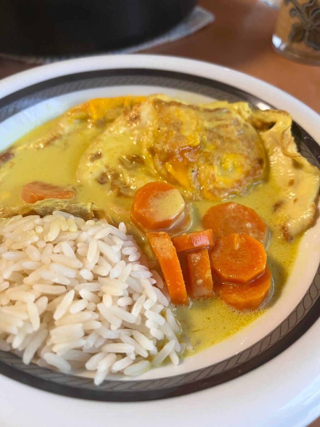 Telur Kuah Santan: Balinesische Eier in cremiger Kokosmilch-Soße